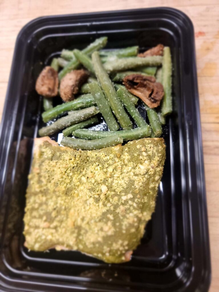Pesto Salmon Keto - PaleoZone Prepared Meals